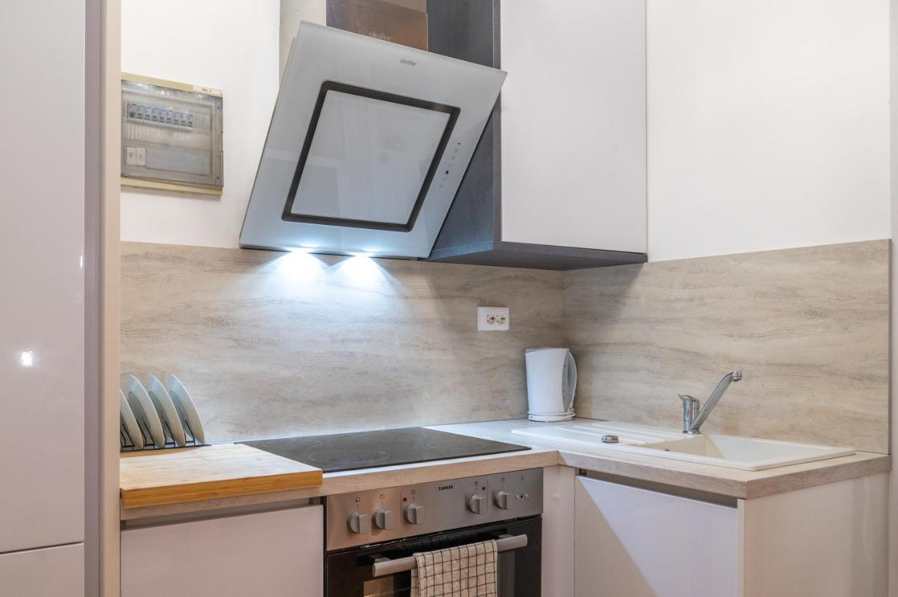 Studio Apartment Lion Portorose Kültér fotó